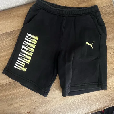 Short Puma taille 8 ans
